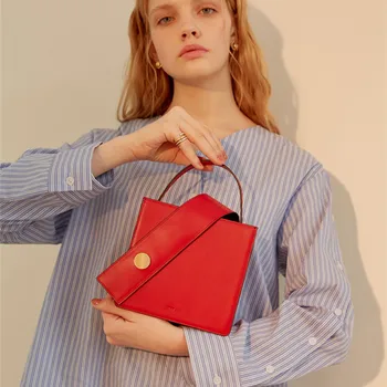 European Fashion Female Box Bag New Quality Brand Designer Women's Designer Handbag Tote bag Shoulder Messenger Bags 2019 R
European Fashion Female Box Bag New Quality Brand Designer Women's Designer Handbag Tote bag Shoulder Messenger Bags 2019 R