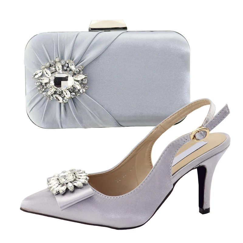 Big stones silver color sandals and clutches bag african aso ebi italian new fashion shoes and bag italian shoe bag set SB8322-4
Big stones silver color sandals and clutches bag african aso ebi italian new fashion shoes and bag italian shoe bag set SB8322-4