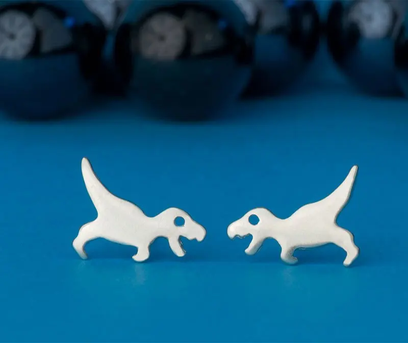Daisies Cute Cartoon T-Rex Dinosaur Stud Earring Lovely Animal Shape Earrings For Women Pendientes
Daisies Cute Cartoon T-Rex Dinosaur Stud Earring Lovely Animal Shape Earrings For Women Pendientes