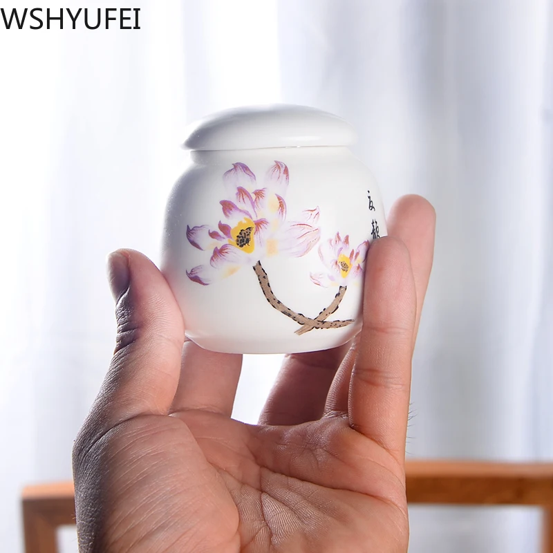 Creative hand-painted tea cans retro ceramic stoneware tea pot Kung Fu tea set gift box sealed storage tank candy nut bottle
Creative hand-painted tea cans retro ceramic stoneware tea pot Kung Fu tea set gift box sealed storage tank candy nut bottle