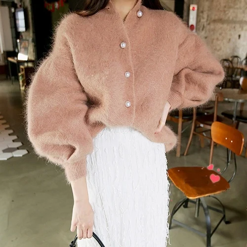New Fashionable Hair Pearl Button Elegant Retro Women Warm Winter Female Sweater
New Fashionable Hair Pearl Button Elegant Retro Women Warm Winter Female Sweater