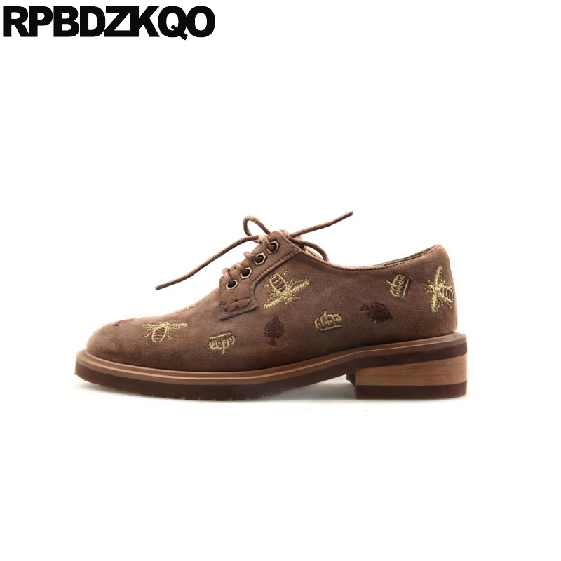 designer winter chinese embroidered shoes round toe women fitness embroidery suede 2018 china ladies bee lace up british style
designer winter chinese embroidered shoes round toe women fitness embroidery suede 2018 china ladies bee lace up british style