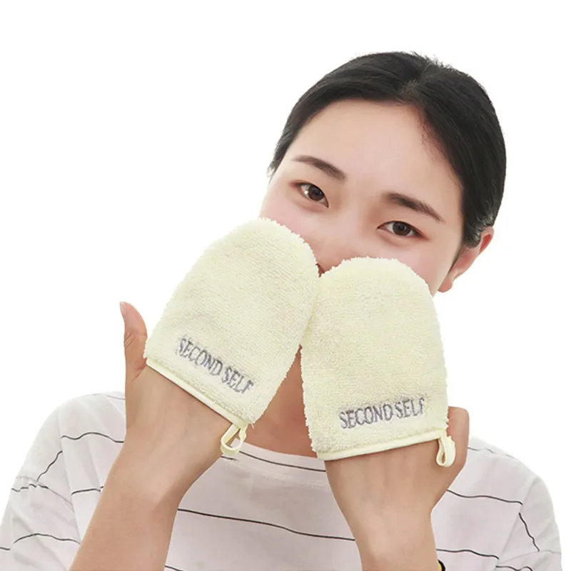 Women Makeup Remover Cleansing Gloves 1pcs Facial Scrubber Pad Durable Pore Cleansing and Face Remover Puff Tool New 2018
Women Makeup Remover Cleansing Gloves 1pcs Facial Scrubber Pad Durable Pore Cleansing and Face Remover Puff Tool New 2018