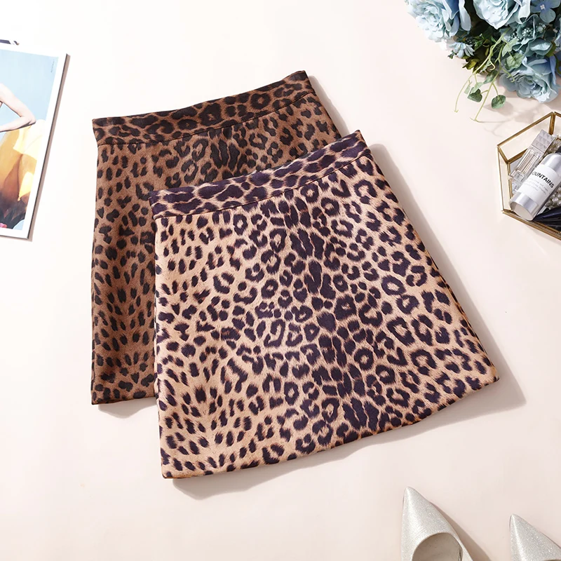 MUMUZI Short Leopard skirt female high waist slim A line skirt 2018 autumn and winter new fashion chic style package hip skirts
MUMUZI Short Leopard skirt female high waist slim A line skirt 2018 autumn and winter new fashion chic style package hip skirts