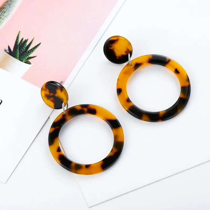 Vintage Brown Leopard Print Drop Earrings For Women Boho Round Geometric Resin Acrylic Dangle Earrings Statement Jewelry Gifts
Vintage Brown Leopard Print Drop Earrings For Women Boho Round Geometric Resin Acrylic Dangle Earrings Statement Jewelry Gifts