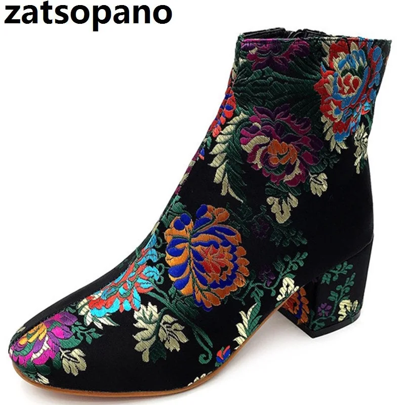 Zatsopano Rubber Boots 2019 Waterproof Trendy Jelly Women Ankle Rain Boot Elastic Band Solid Color Rainy Shoes Women
Zatsopano Rubber Boots 2019 Waterproof Trendy Jelly Women Ankle Rain Boot Elastic Band Solid Color Rainy Shoes Women