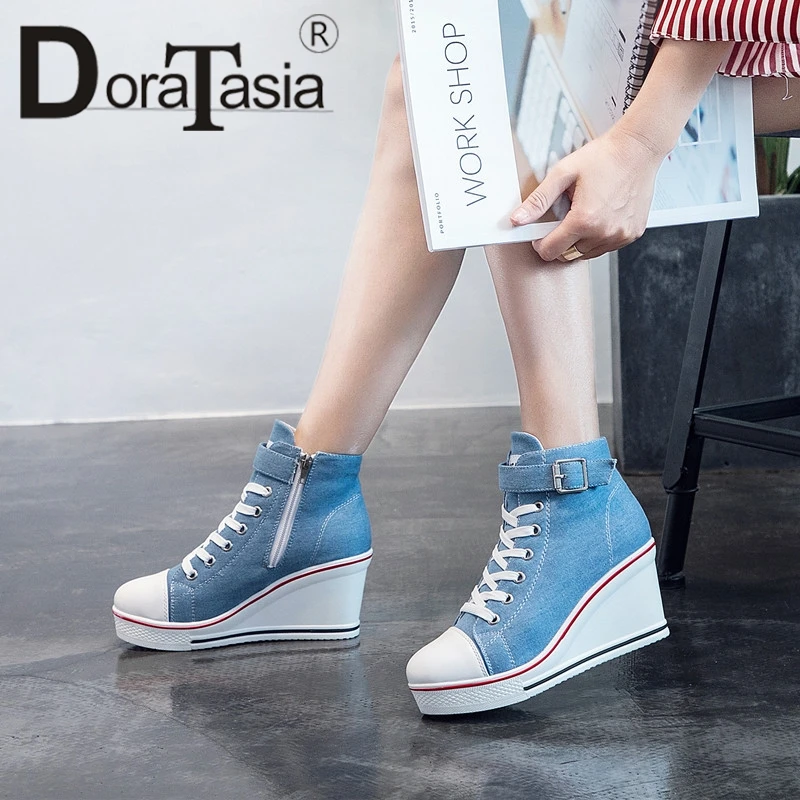 DORATASIA 2019 Autumn New 35-43 Fashion Denim Booties Women Platform lace-up Footwear Ladies High Wedges Shoes Woman
DORATASIA 2019 Autumn New 35-43 Fashion Denim Booties Women Platform lace-up Footwear Ladies High Wedges Shoes Woman