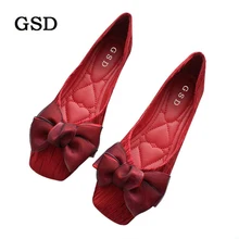flats with red bottoms