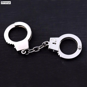 Fashion Metal Keychain Hot Sale Key Holder Simulation Handcuffs model Car Key Chain Key Ring For Best Gift jewelry 17277
Fashion Metal Keychain Hot Sale Key Holder Simulation Handcuffs model Car Key Chain Key Ring For Best Gift jewelry 17277