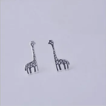 LULU-PIG Hot 925 sterling silver small pure and fresh contracted giraffe deer ear nail Korean version of jewelry allergy E0107
LULU-PIG Hot 925 sterling silver small pure and fresh contracted giraffe deer ear nail Korean version of jewelry allergy E0107