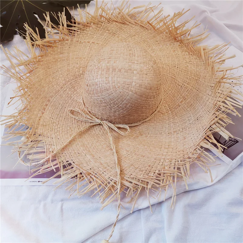 2019 new fashion edging big cockroach Lafite straw hat female summer tide take beach hat seaside holiday sun visor
2019 new fashion edging big cockroach Lafite straw hat female summer tide take beach hat seaside holiday sun visor