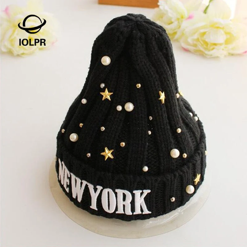 High Quality 2017 Women Hats for Girls Pearl NEW YORK Warm Winter Ladies Letter Cap Knitting Sport Casual Knitted Wool Hat M0572
High Quality 2017 Women Hats for Girls Pearl NEW YORK Warm Winter Ladies Letter Cap Knitting Sport Casual Knitted Wool Hat M0572
