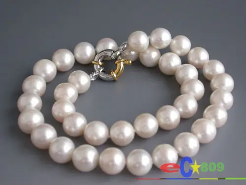 Hot selling free shipping****** AA++ 17" 12mm ROUND white FRESHWATER PEARL NECKLACE
Hot selling free shipping****** AA++ 17" 12mm ROUND white FRESHWATER PEARL NECKLACE