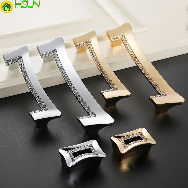 1 pc Luxury Gold Czech Crystal Cabinet Door Knobs and Handles Furnitures Cupboard Wardrobe Drawer Pull Handles Z-1834
1 pc Luxury Gold Czech Crystal Cabinet Door Knobs and Handles Furnitures Cupboard Wardrobe Drawer Pull Handles Z-1834