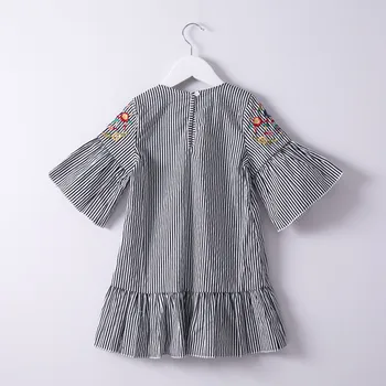 ARLONEET 2019 New summer babys Dress Toddler Kids Baby Girls Clothes Embroidery Stripe Party Pageant Princess Dress Z0207
ARLONEET 2019 New summer babys Dress Toddler Kids Baby Girls Clothes Embroidery Stripe Party Pageant Princess Dress Z0207
