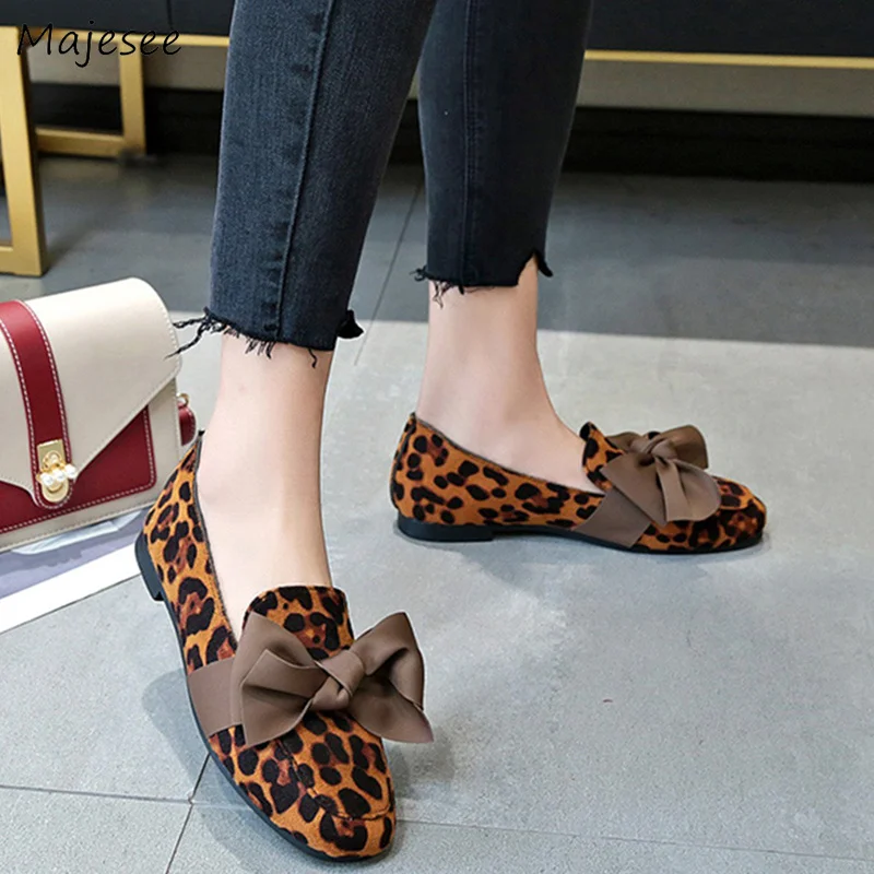 Flats Women Simple Elegant Trendy Outdoor Streetwear Shoes Womens Leopard Flock Round Toe Slip-on Bow All-match Retro Female New
Flats Women Simple Elegant Trendy Outdoor Streetwear Shoes Womens Leopard Flock Round Toe Slip-on Bow All-match Retro Female New