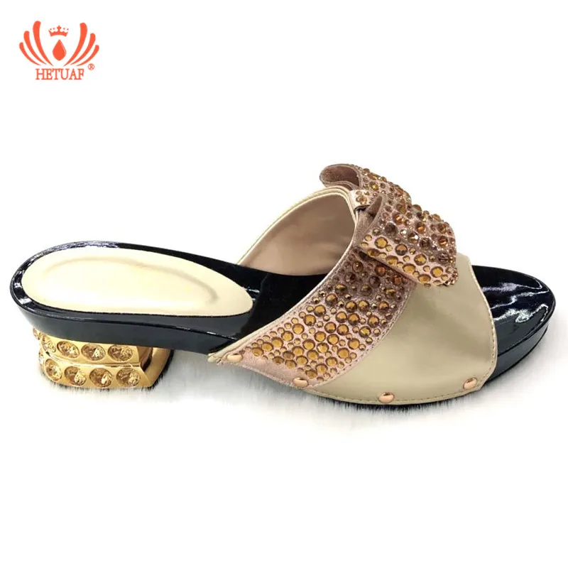 2019 New Gold Color Italian Women Sandals Shoe for Party African Wedding Low Heels Slip on Women Pumps High Quality Wedding Shoe
2019 New Gold Color Italian Women Sandals Shoe for Party African Wedding Low Heels Slip on Women Pumps High Quality Wedding Shoe