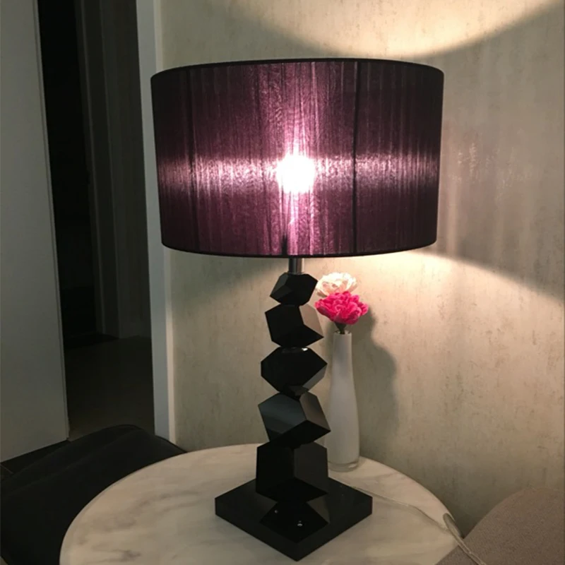Black Crystal Table Lamp For Bedroom Modern Bedside Table Lamp Geometrically Creative Crystal Lamp Body Fabric Lampshade
Black Crystal Table Lamp For Bedroom Modern Bedside Table Lamp Geometrically Creative Crystal Lamp Body Fabric Lampshade