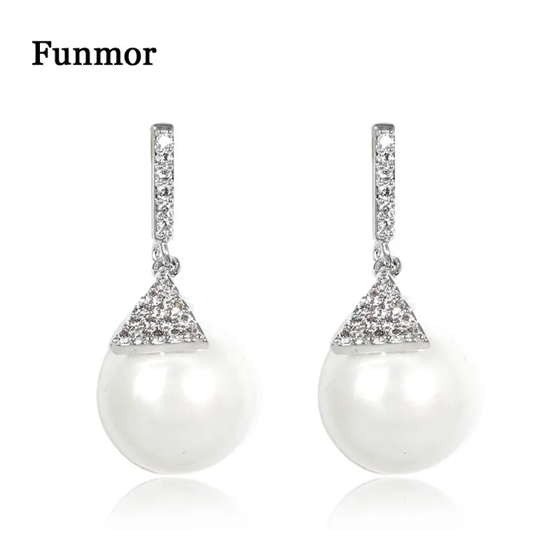 Funmor Exquisite 925 Sterling Silver Earrings Simulated Pearl Crystal Ear Jewelry Women Girls Banquet Holiday Decoration Brincos 
Funmor Exquisite 925 Sterling Silver Earrings Simulated Pearl Crystal Ear Jewelry Women Girls Banquet Holiday Decoration Brincos
