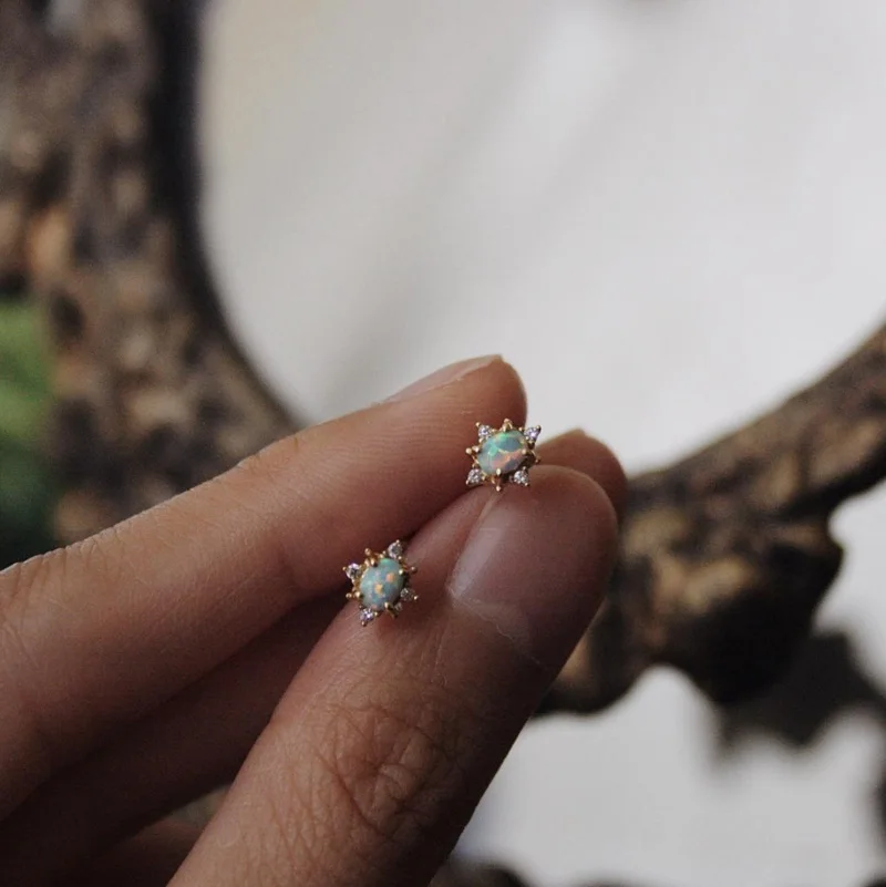 blue fire opal stone Gold color minimal delicate opal fashion jewelry stud earring for girl
blue fire opal stone Gold color minimal delicate opal fashion jewelry stud earring for girl