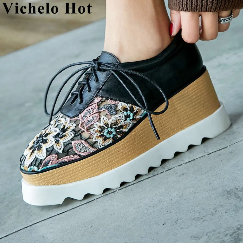 Vichelo Hot colorful flowers embroidery wedges heels high bottom square toe lace up cow leather women pumps lace up shoes L13
Vichelo Hot colorful flowers embroidery wedges heels high bottom square toe lace up cow leather women pumps lace up shoes L13