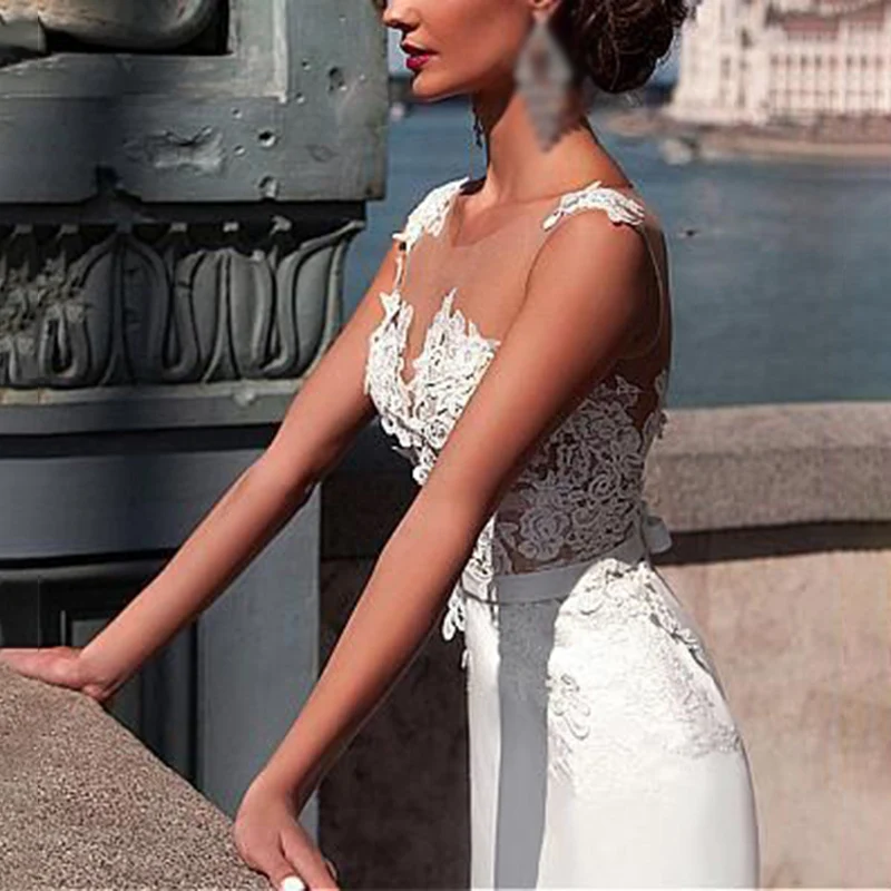 2019 Women's White Lace Perspective Deep V-Neck Dress For Wedding Party Floor-Length Dress
2019 Women's White Lace Perspective Deep V-Neck Dress For Wedding Party Floor-Length Dress