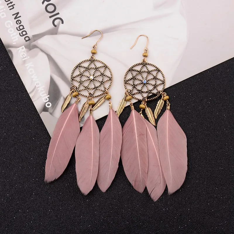 Amader 2018 Pink Boho Feather Earrings For Women Brincos Bijoux Charm Vintage Dreamcatcher Leaves Tassel Drop Earrings HQE945
Amader 2018 Pink Boho Feather Earrings For Women Brincos Bijoux Charm Vintage Dreamcatcher Leaves Tassel Drop Earrings HQE945