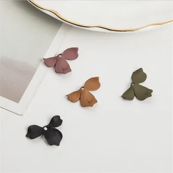 50pcs/lot wholesale new creative irregular flower charms connectors for diy earrings pendant jewelry making accessories material
50pcs/lot wholesale new creative irregular flower charms connectors for diy earrings pendant jewelry making accessories material