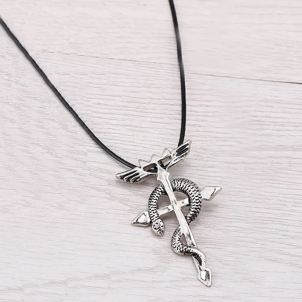 Vintage Silver Fullmetal Alchemist Edward Pendant Necklaces for Women Hot Sale Anime collares statement Necklace Fashion Jewelry
Vintage Silver Fullmetal Alchemist Edward Pendant Necklaces for Women Hot Sale Anime collares statement Necklace Fashion Jewelry