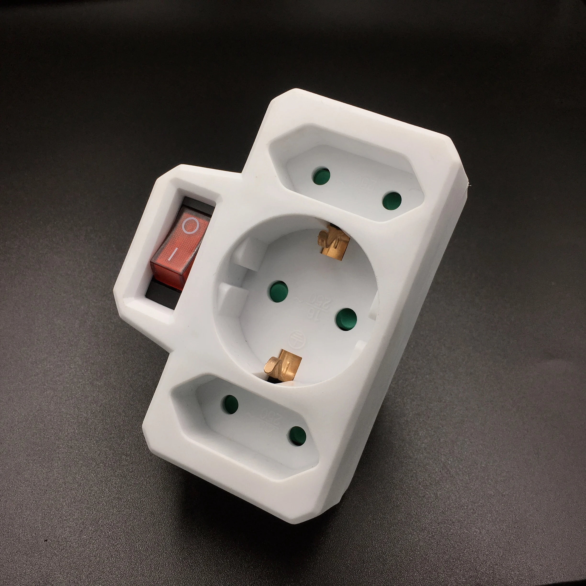 European Type Conversion Plug 1 TO 3 Way EU Standard Power Adapter Socket 16A Travel Plugs with on off light switch
European Type Conversion Plug 1 TO 3 Way EU Standard Power Adapter Socket 16A Travel Plugs with on off light switch