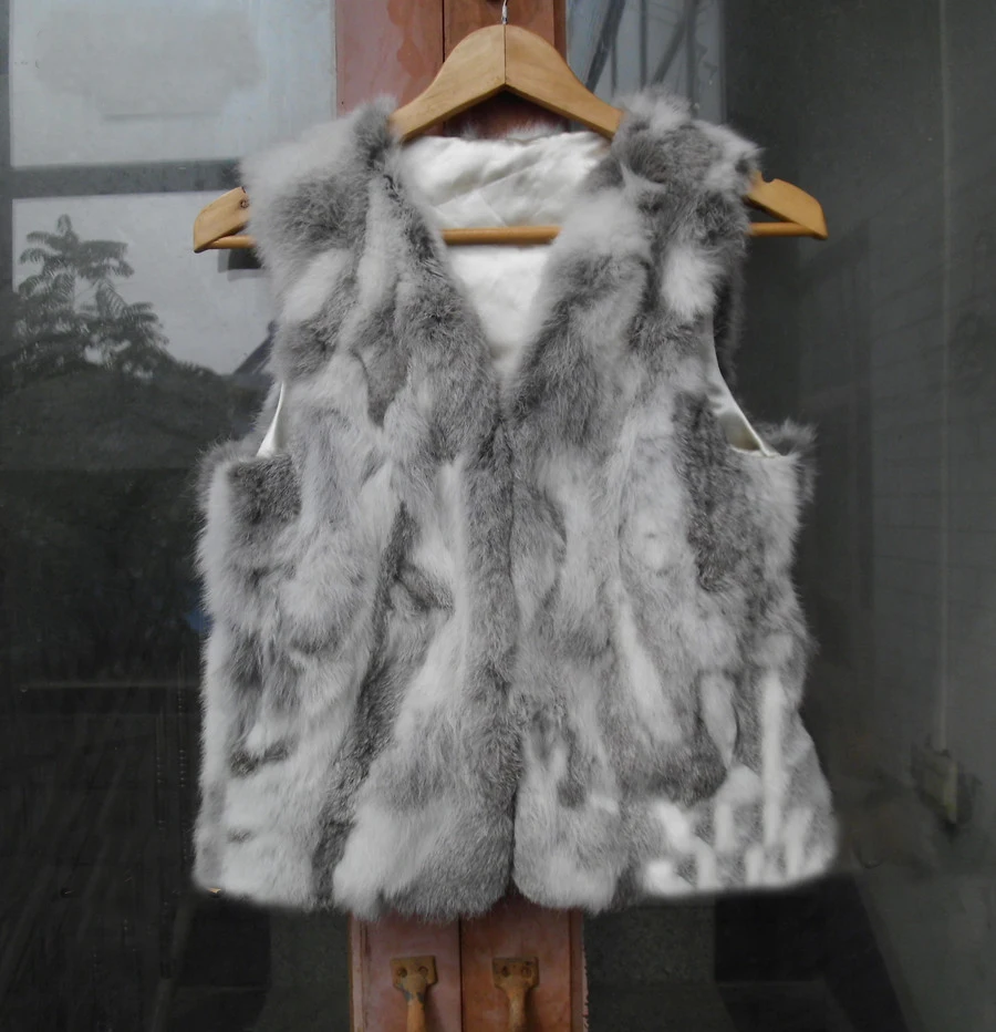 New Free Shipping Real Genuine Natural Rabbit Fur Vest Female Women Fur Coat Vest Short Design Waistcoat Low Low DFP216
New Free Shipping Real Genuine Natural Rabbit Fur Vest Female Women Fur Coat Vest Short Design Waistcoat Low Low DFP216