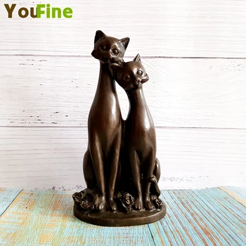 Bronze cute cat sculpture cartoon animal statue modern home decoration art decoration
Bronze cute cat sculpture cartoon animal statue modern home decoration art decoration