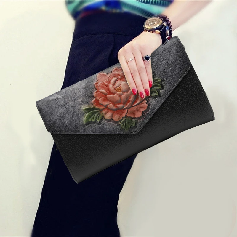 National Style Vintage Clutch Purse Soft Genuine Leather Top Leather 3D Flower Pattern Envelope Shoulder Bag Women Messenger Bag
National Style Vintage Clutch Purse Soft Genuine Leather Top Leather 3D Flower Pattern Envelope Shoulder Bag Women Messenger Bag