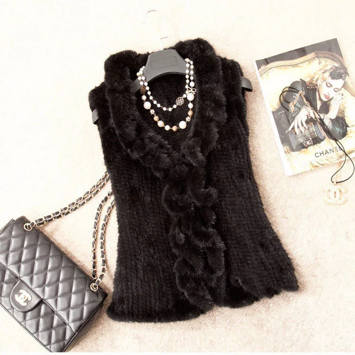 wholesale china 2018 New Genuine knitted Mink Fur Vest Fashion Women Mink Fur Jacket Winter Waistcoats short style gilet femme
wholesale china 2018 New Genuine knitted Mink Fur Vest Fashion Women Mink Fur Jacket Winter Waistcoats short style gilet femme