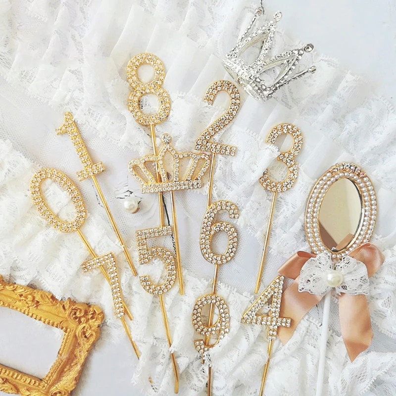 Hot Sale Golden Number 0-9 Popular Party Decoration High Quality 1PC Cake Topper Crown Crystal lovely Gifts Dessert
Hot Sale Golden Number 0-9 Popular Party Decoration High Quality 1PC Cake Topper Crown Crystal lovely Gifts Dessert