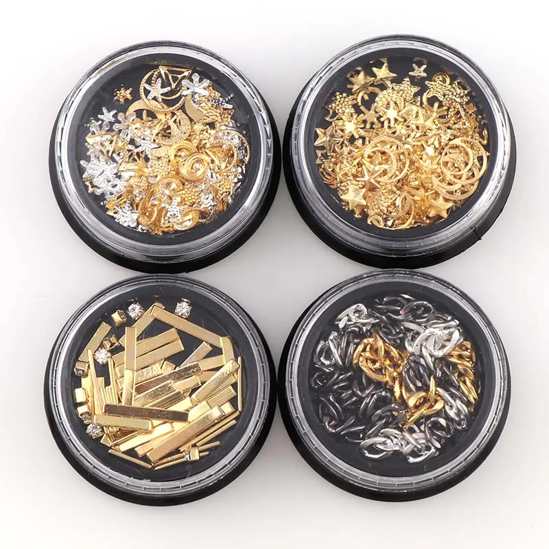 1 Box Random Mix Design Alloy Metal Rivets Metal Multi Studs Rhinestone Chain For DIY 3D Nail Art Manicure Decor
1 Box Random Mix Design Alloy Metal Rivets Metal Multi Studs Rhinestone Chain For DIY 3D Nail Art Manicure Decor
