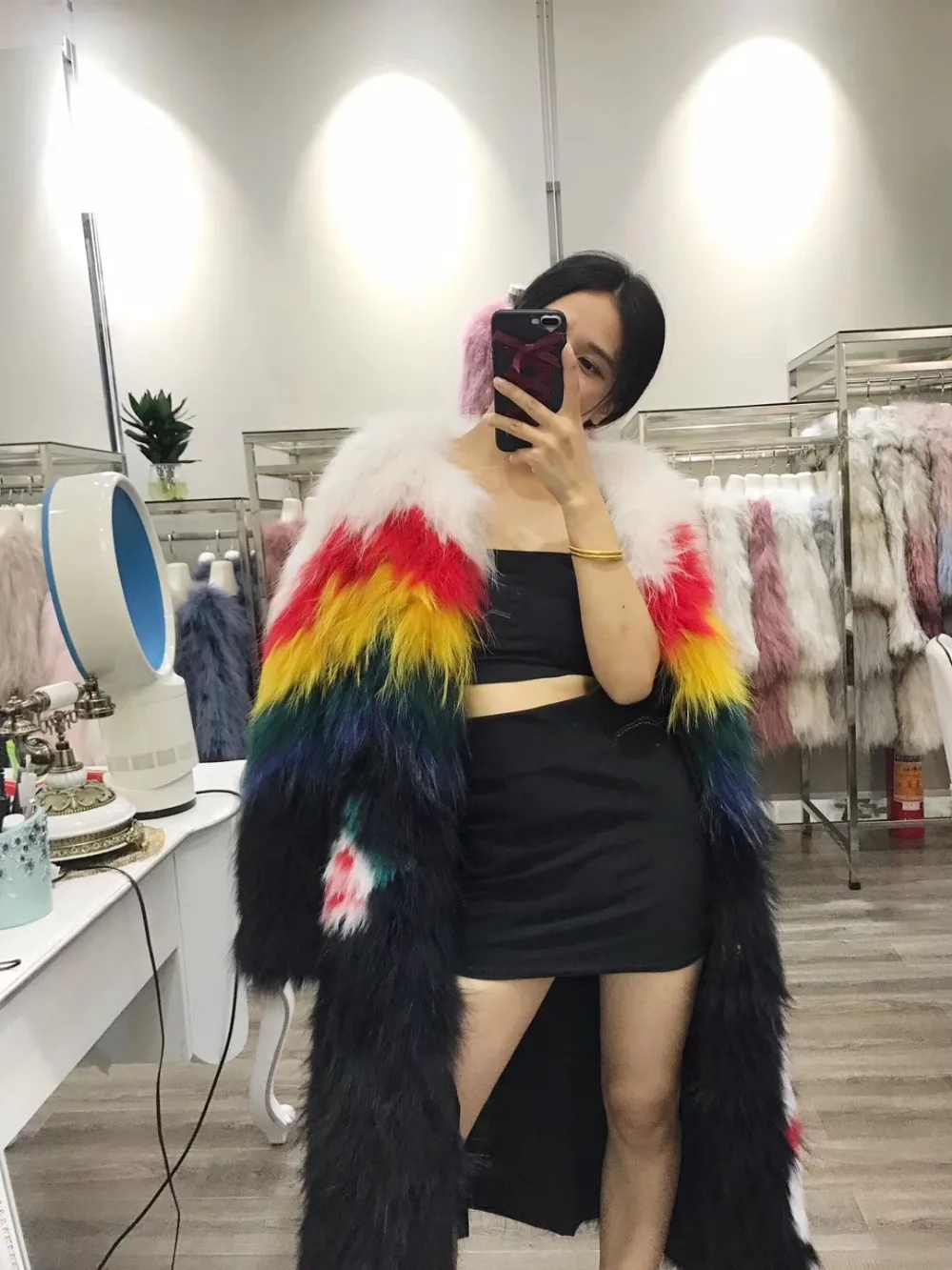 SQXR FUR fashion new long knitted fox fur coat women's weave stylish real fox fur beautiful jackets thick warm slim overcoat
SQXR FUR fashion new long knitted fox fur coat women's weave stylish real fox fur beautiful jackets thick warm slim overcoat