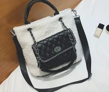 2018 new wild single shoulder slung portable chain hairy bag fashion casual tote bag.
2018 new wild single shoulder slung portable chain hairy bag fashion casual tote bag.