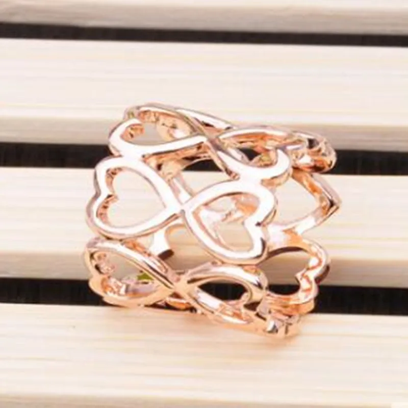 2019 Latest Fashion Scarf Brooches Korean Version Hollow Heart Tube Scarf Brooch New Creative Buckles for Woman Scarf Brooch
2019 Latest Fashion Scarf Brooches Korean Version Hollow Heart Tube Scarf Brooch New Creative Buckles for Woman Scarf Brooch