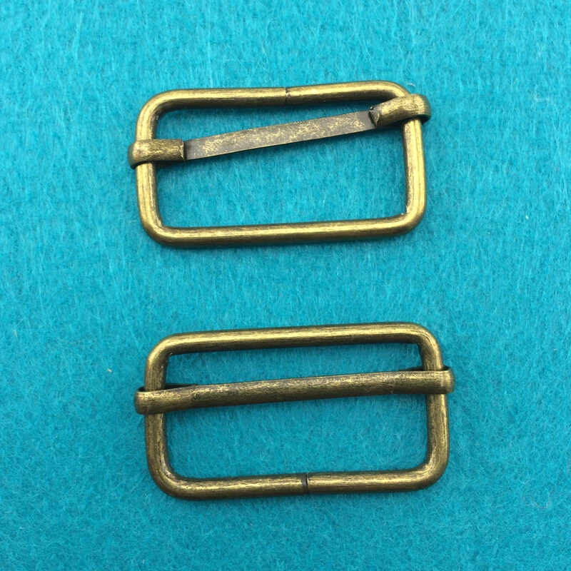 (100 pcs/lot) 3.2cm Ribbon slip Metal buckle suspenders adjustment buckles Webbing Slider Tri Glide sewing materials
(100 pcs/lot) 3.2cm Ribbon slip Metal buckle suspenders adjustment buckles Webbing Slider Tri Glide sewing materials