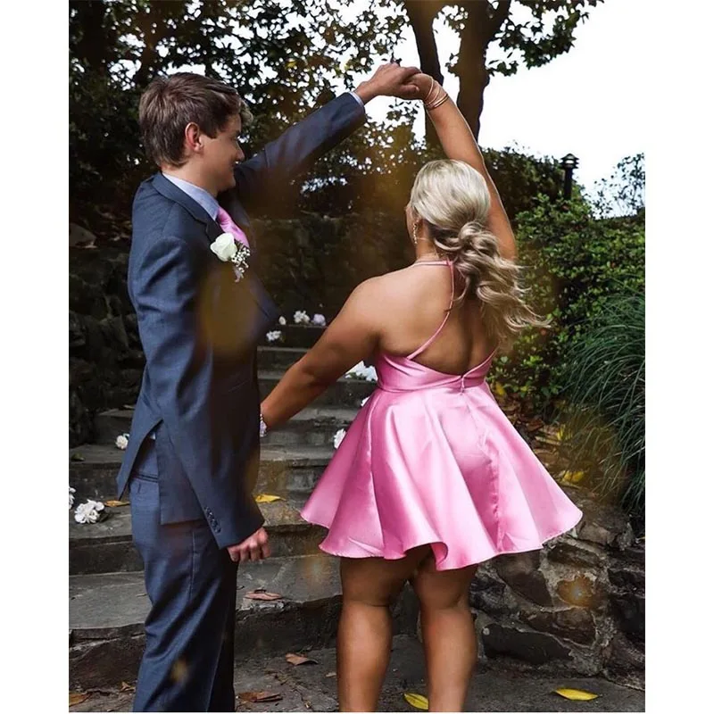 Sexy Mini Short Graduation Homecoming Dresses Halter Neck Crisscross Back Simple Pink Homecoming Cocktail Party Dresses Custom
Sexy Mini Short Graduation Homecoming Dresses Halter Neck Crisscross Back Simple Pink Homecoming Cocktail Party Dresses Custom