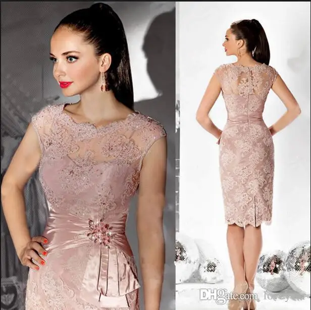 Applique Lace Crystal Knee Length Evening prom Gowns Plus Size Wedding Guest Elegant Short Sheath Mother Of The Bride Dresses
Applique Lace Crystal Knee Length Evening prom Gowns Plus Size Wedding Guest Elegant Short Sheath Mother Of The Bride Dresses
