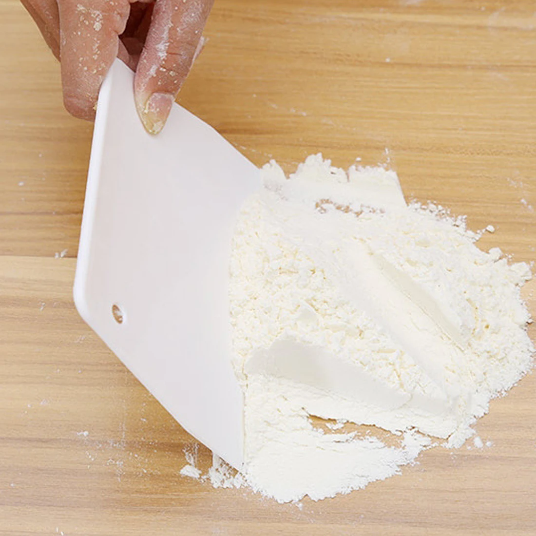 Cream Smooth Cake Spatula Baking Pastry Tools Dough Scraper Kitchen Butter Knife Dough Cutter
Cream Smooth Cake Spatula Baking Pastry Tools Dough Scraper Kitchen Butter Knife Dough Cutter