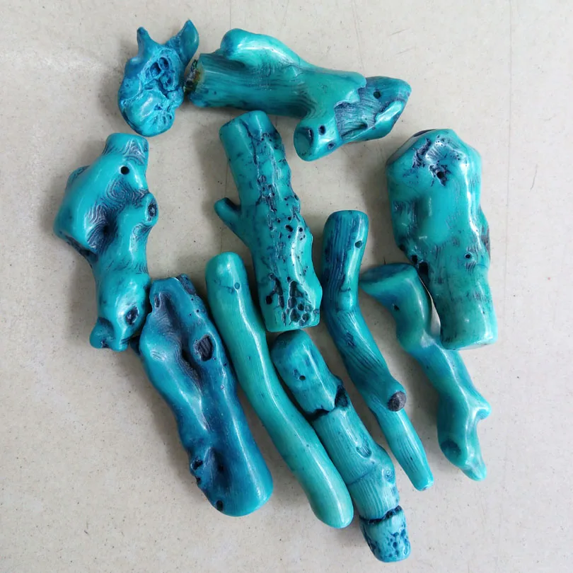 20pcs/lot 20-40mm Irregular Natural Blue Red Coral Loose Beads Tree Design Coral Pendant Charms for DIY Necklaces & Bracelets
20pcs/lot 20-40mm Irregular Natural Blue Red Coral Loose Beads Tree Design Coral Pendant Charms for DIY Necklaces & Bracelets