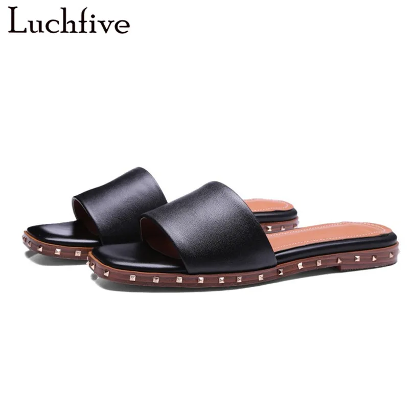 

Luchfive fashionable Summer Women Slides flat Heels open Toe flip flop rivets decor Casual cosy Beach Slippers Zapatos Mujer