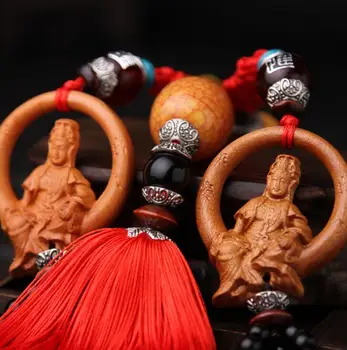 Chinese Peach Wood Carved Freedom Guan Yin Kwan-yin Bodhisattva Pendant Exquisite Car Pendant Statue
Chinese Peach Wood Carved Freedom Guan Yin Kwan-yin Bodhisattva Pendant Exquisite Car Pendant Statue