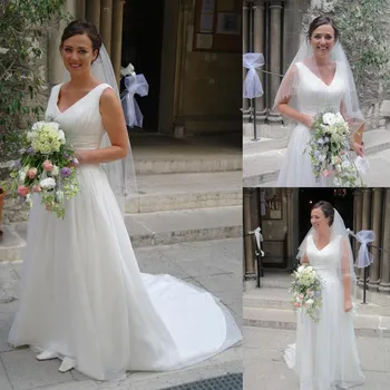 Elegant White Wedding Dresses Deep V-Neck Sleeveless A-Line Ruffle Wedding Gowns Backless Sweep Train Custom Made Bridal Gown
Elegant White Wedding Dresses Deep V-Neck Sleeveless A-Line Ruffle Wedding Gowns Backless Sweep Train Custom Made Bridal Gown