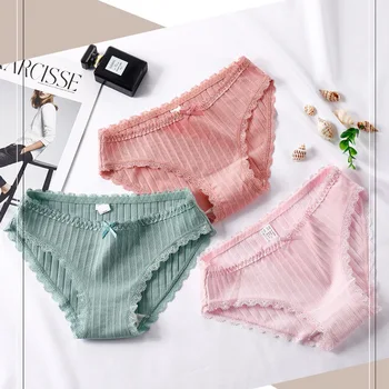 Women's underwear new Japanese three-dimensional ribbed cotton underwear women's cotton waist lace side seamless triangle briefs
Women's underwear new Japanese three-dimensional ribbed cotton underwear women's cotton waist lace side seamless triangle briefs