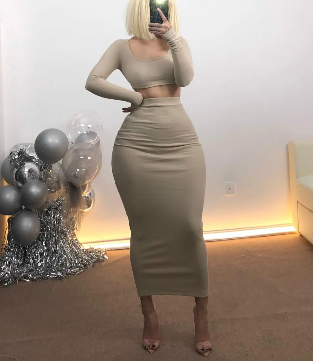 Solid 5 Color Ribbed Two Piece Set Knitted 2 Piece Set Women Crop Top And Midi Skirt Matching Set Womens Outfit Casual Tracksuit
Solid 5 Color Ribbed Two Piece Set Knitted 2 Piece Set Women Crop Top And Midi Skirt Matching Set Womens Outfit Casual Tracksuit