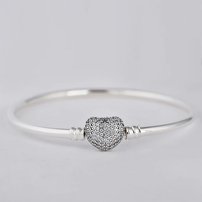 Always in My Heart Bangle Fits Europe Brand Charms beads DIY 925 Sterling Silver CZ Pave Love Heart Clasp Bangle Fine Jewelry
Always in My Heart Bangle Fits Europe Brand Charms beads DIY 925 Sterling Silver CZ Pave Love Heart Clasp Bangle Fine Jewelry